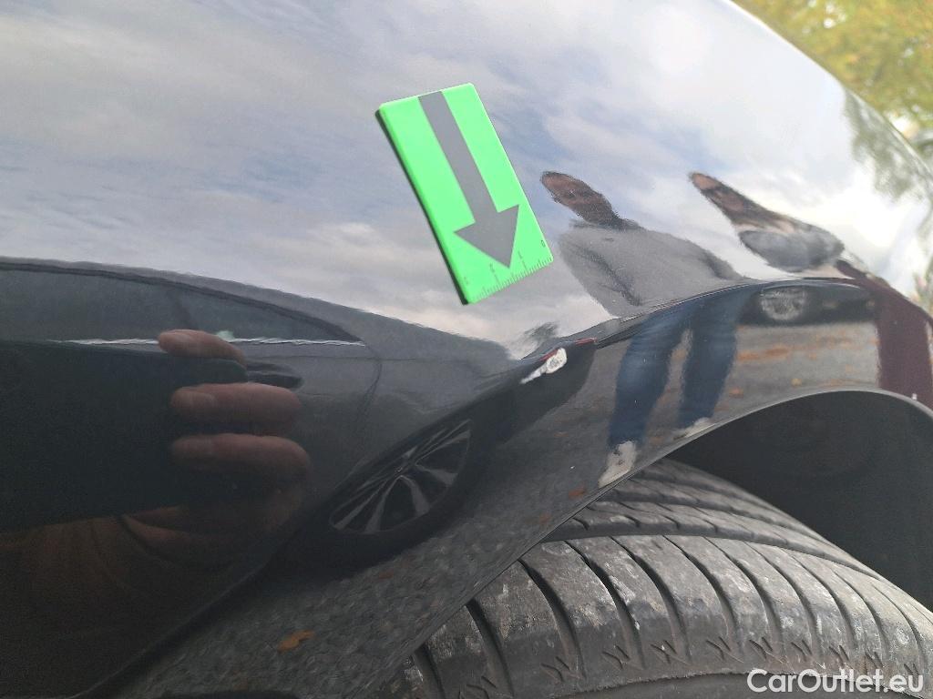 Mercedes  B-Klasse B180d Business Solution 1.5d 116pk/cv 5p Manual Diesel  4 #48