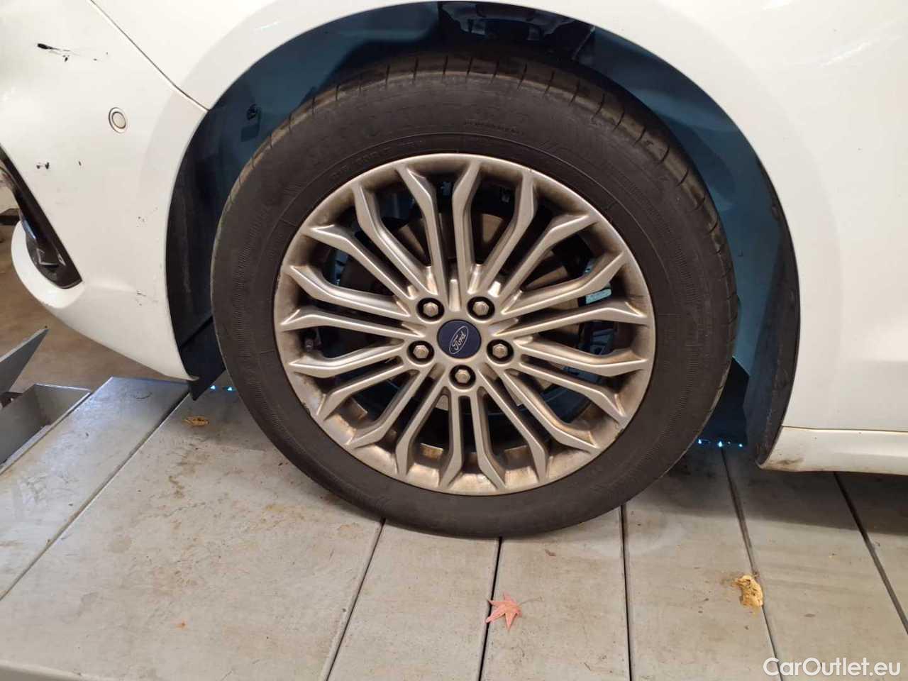 Ford  Mondeo Turnier 2.0 EcoBlue Aut. Titanium Automatic Diesel  27 #40