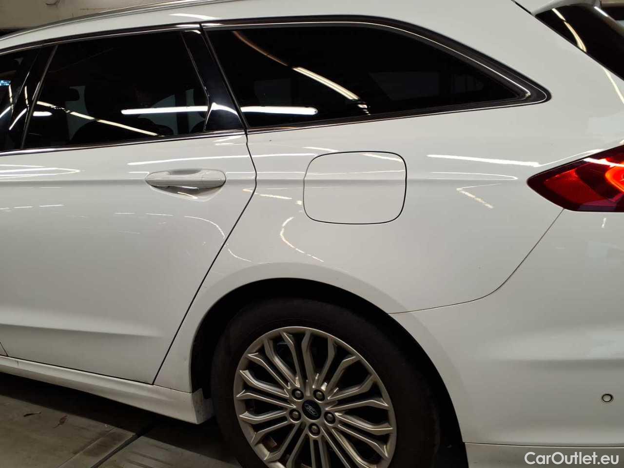 Ford  Mondeo Turnier 2.0 EcoBlue Aut. Titanium Automatic Diesel  27 #46