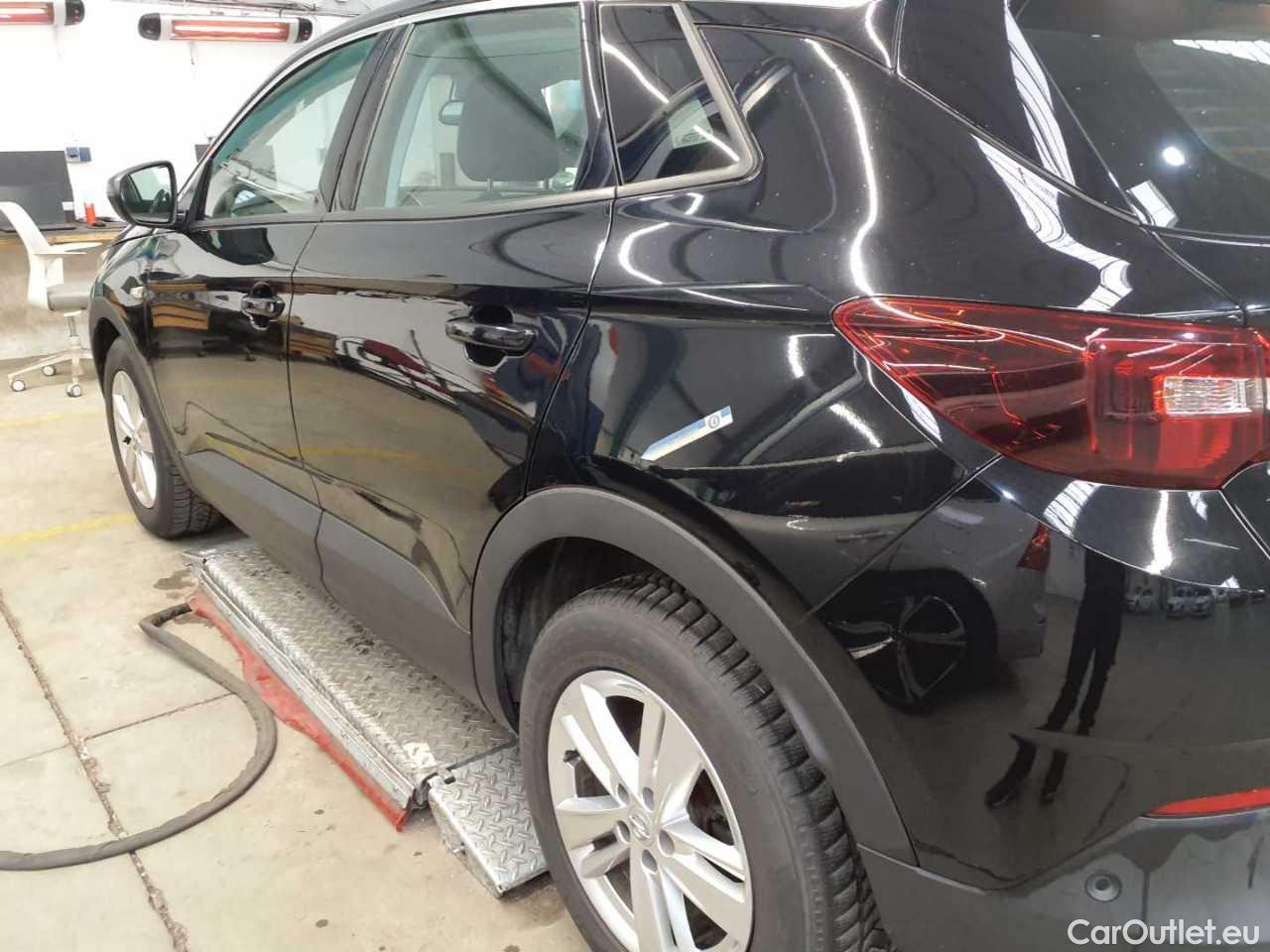 Opel   Grandland X X 1.5 D Start/Stop Business Innovation Manual Diesel  28 #27