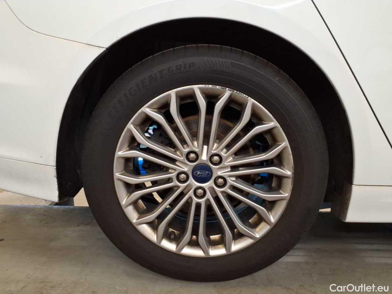 Ford  Mondeo Turnier 2.0 EcoBlue Aut. Titanium Automatic Diesel  27 #36