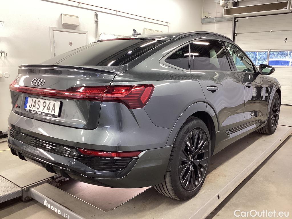 Audi  Q8 portback 55 e-tron quattro S-Line Selection Pano Drag #5