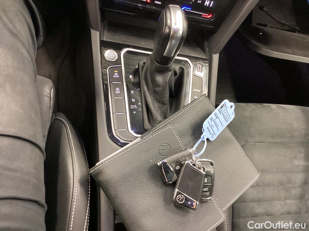 Volkswagen  Passat TDI 200 4M SC Executive R-Line Drag Värmare #7