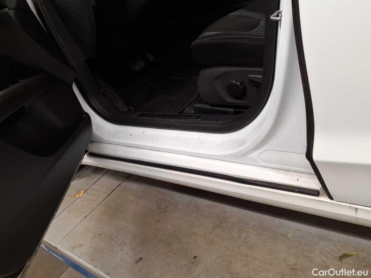 Ford  Mondeo Turnier 2.0 EcoBlue Aut. Titanium Automatic Diesel  27 #33