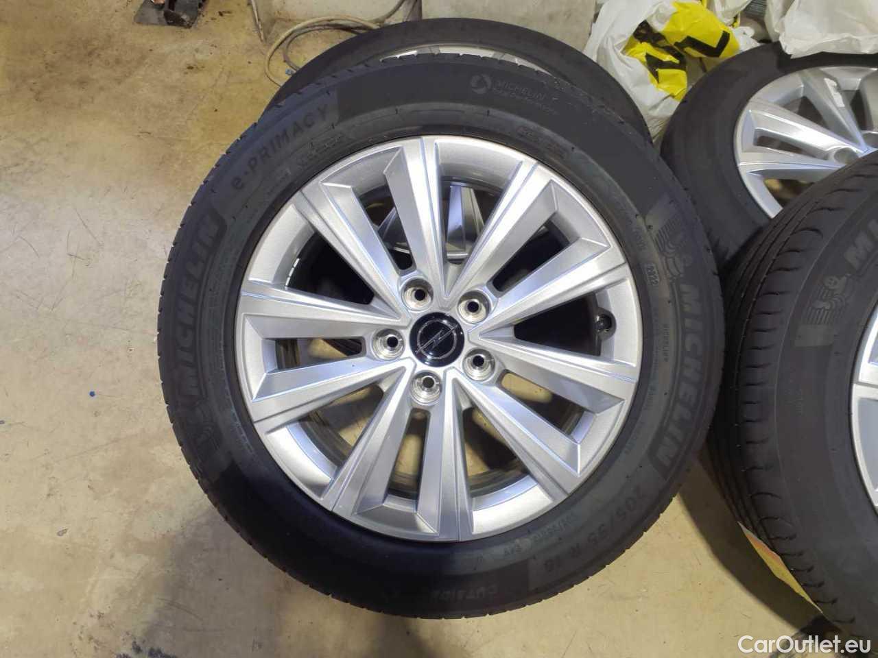 Opel  Astra 1.5 D Edition - Manual Diesel  29 #25