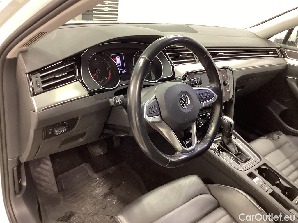 Volkswagen  Passat TDI 190 4M SC Executive R-Line Drag Värmare #6