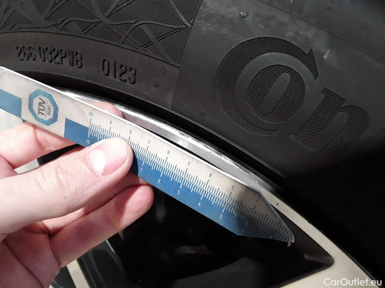 Audi  A6 Avant 40 TDI S tronic sport Automatic Diesel/Electric  33 #31