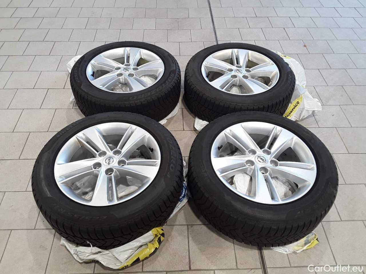 Opel  Insignia SPORTS Tourer 2.0 Diesel Business Manual Diesel  32 #11