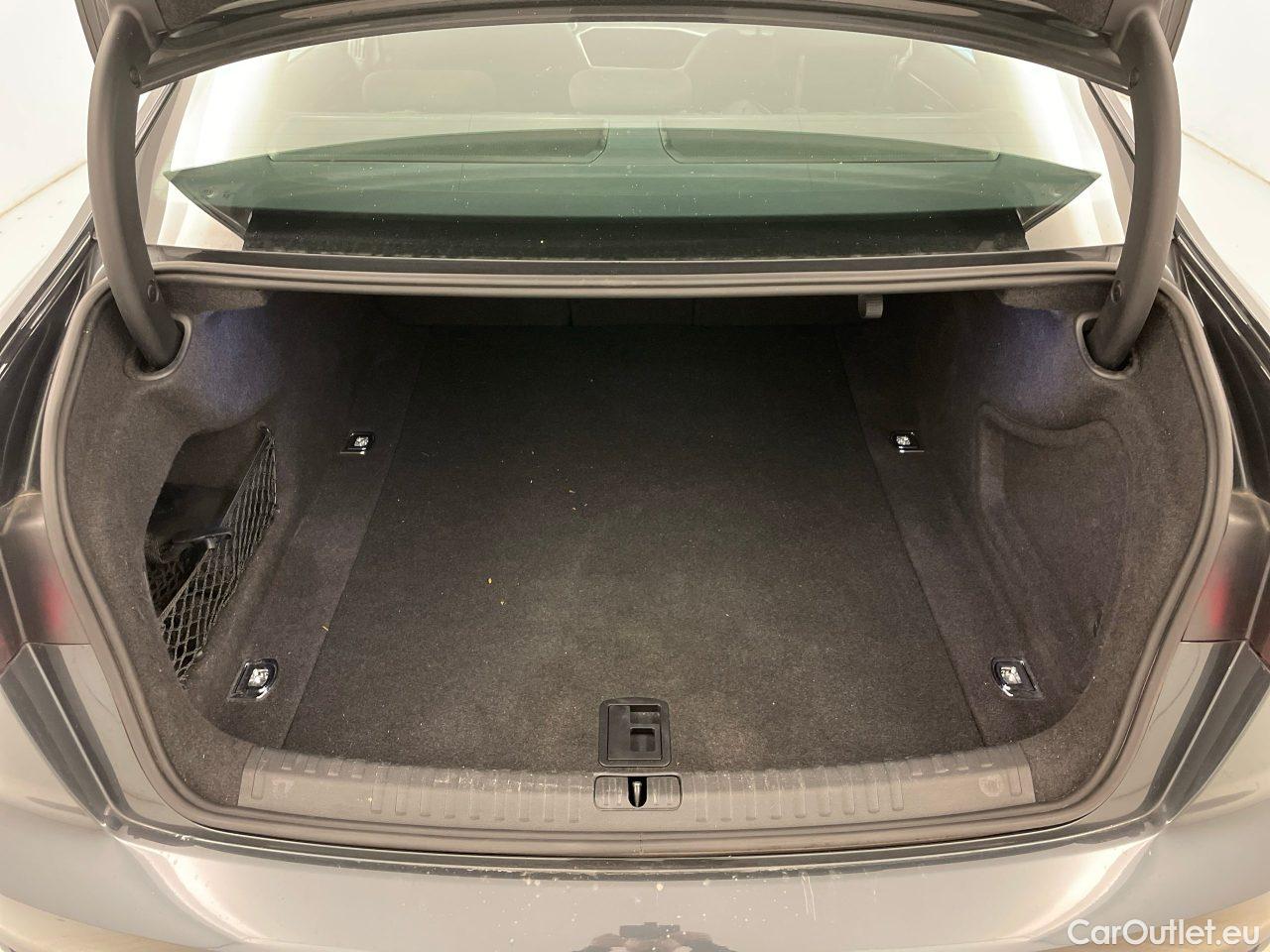 Audi  A6 40 TDI quattro S tronic sport Automatic Diesel/Electric  43 #5