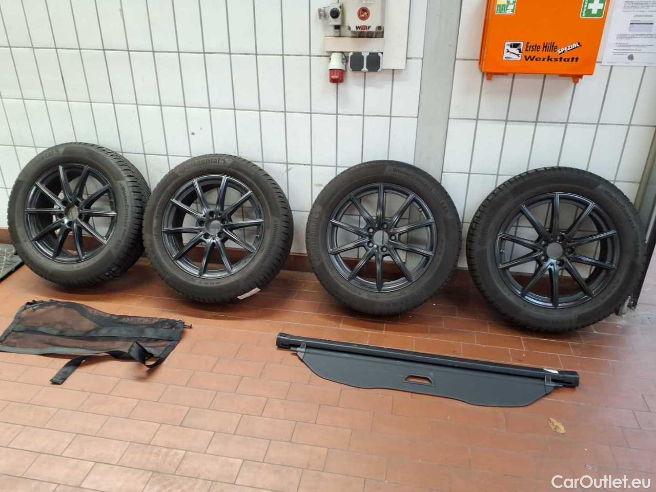 Mercedes  GLB 220 d 4Matic 8G-DCT AMG Line Automatic Diesel  39 #11