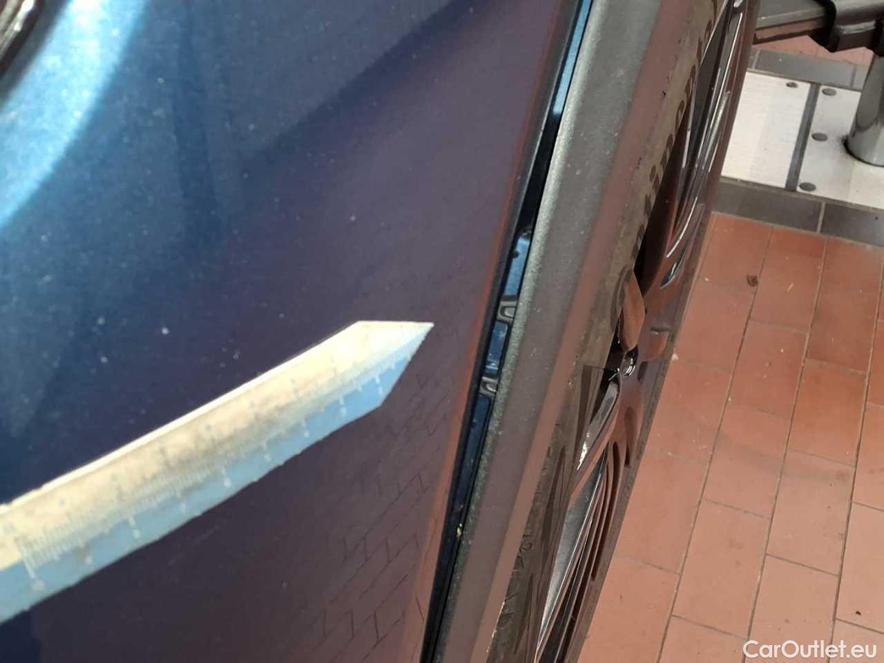 Mercedes  GLB 220 d 4Matic 8G-DCT AMG Line Automatic Diesel  39 #37