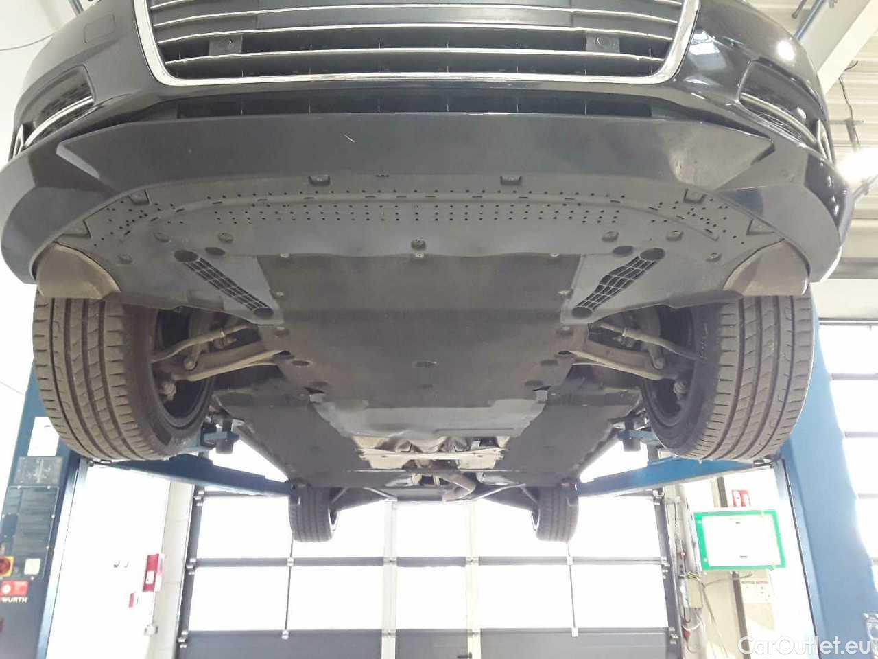 Audi  A6 Avant 40 TDI S tronic sport Automatic Diesel/Electric  33 #18