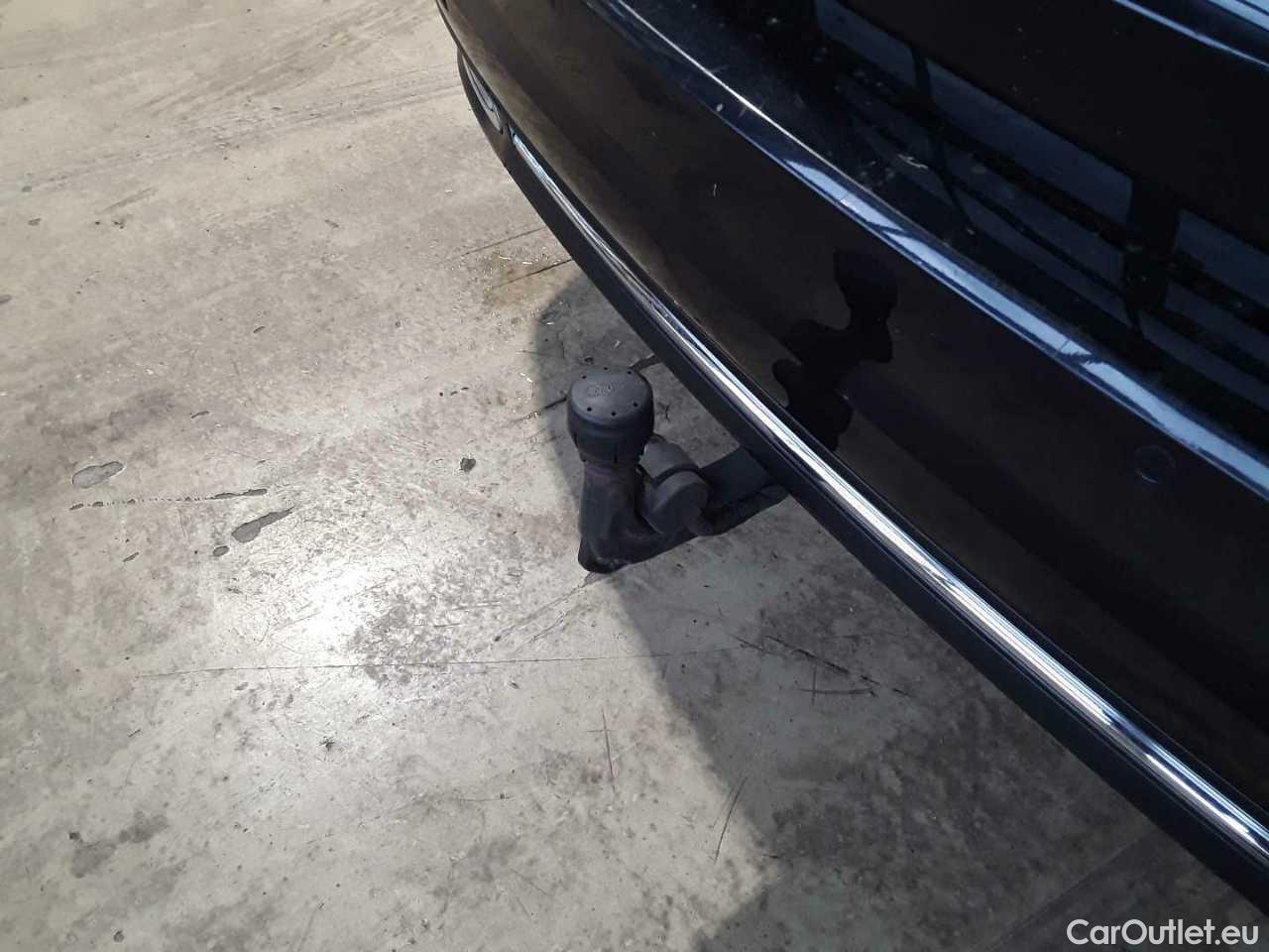 Audi  A6 Avant 40 TDI S tronic sport Automatic Diesel/Electric  33 #14