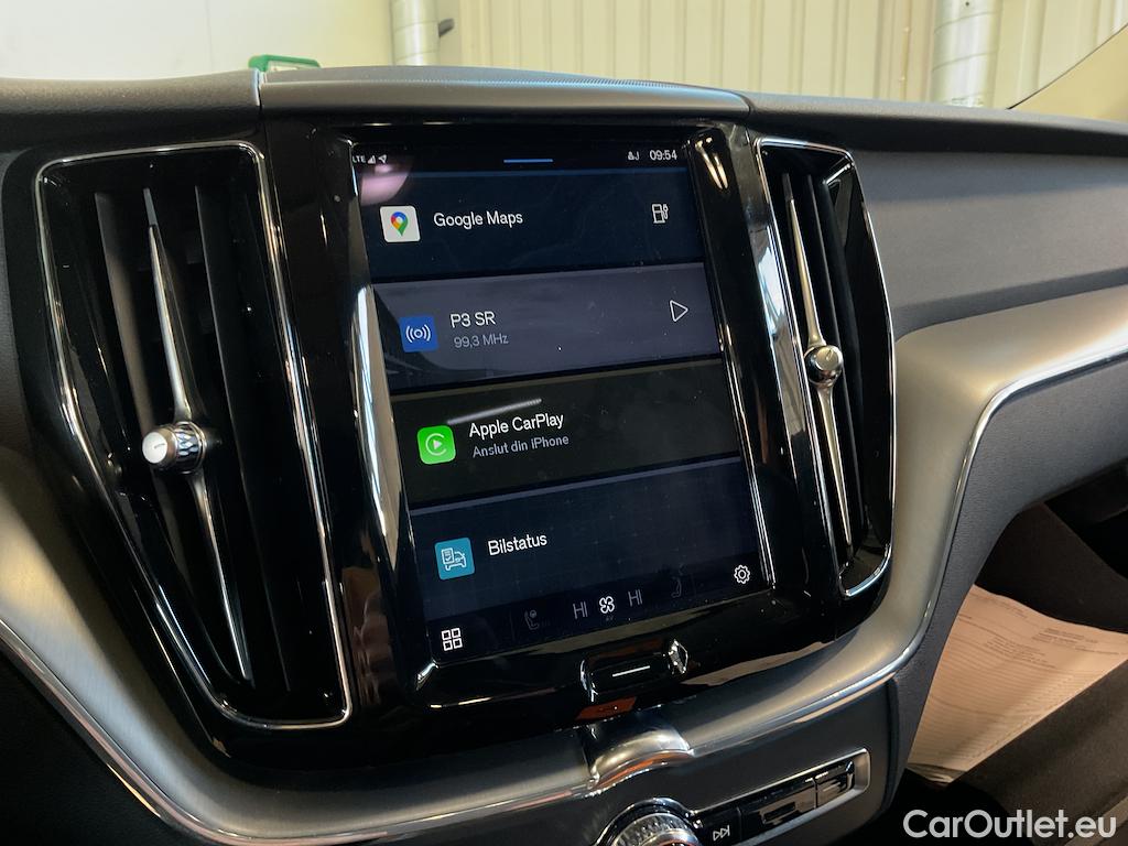 Volvo  XC60 T6 Recharge 350 AWD Core Edt VOC Panorama #9