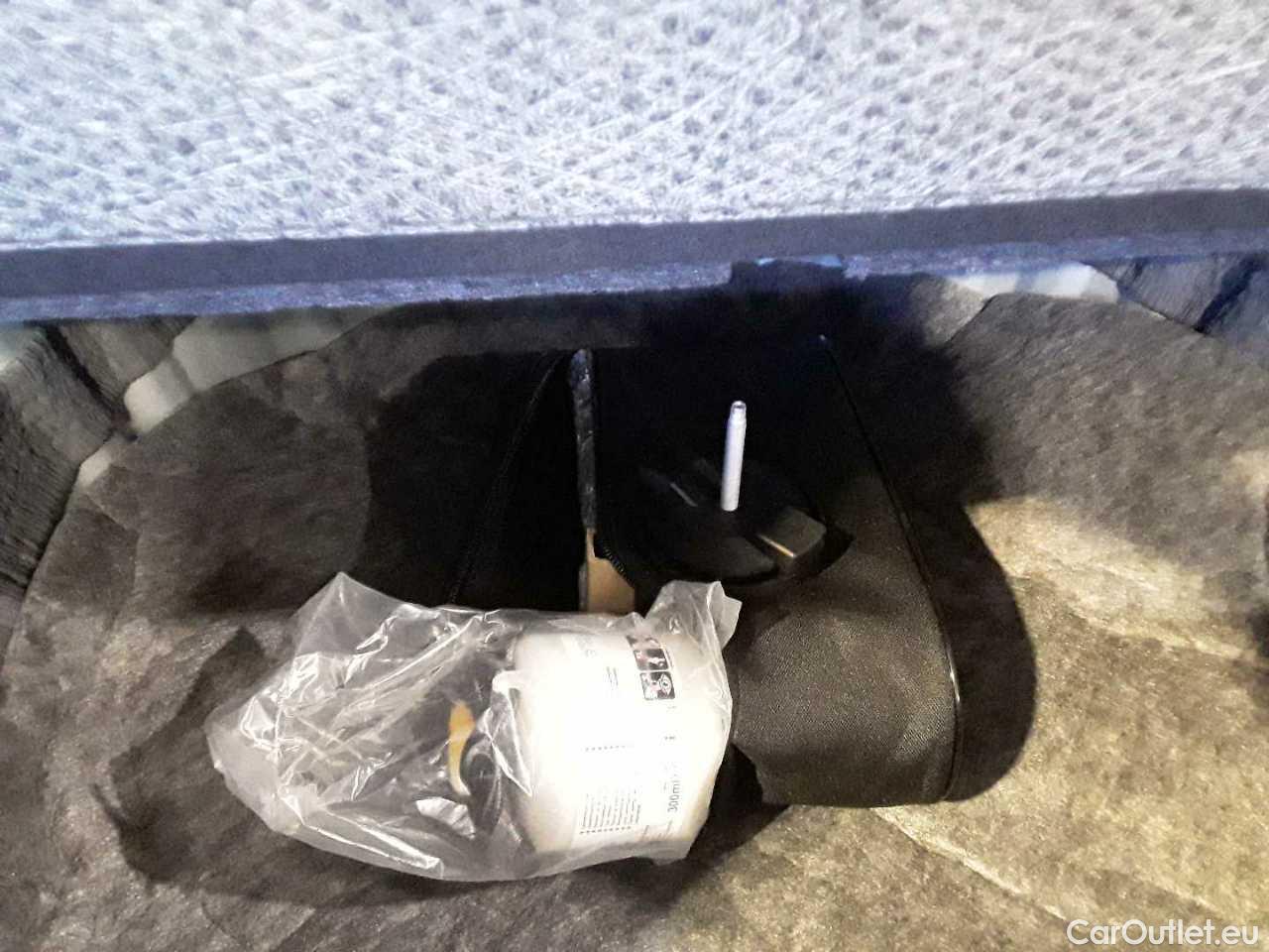 Opel  Insignia SPORTS Tourer 2.0 Diesel Business Manual Diesel  32 #18