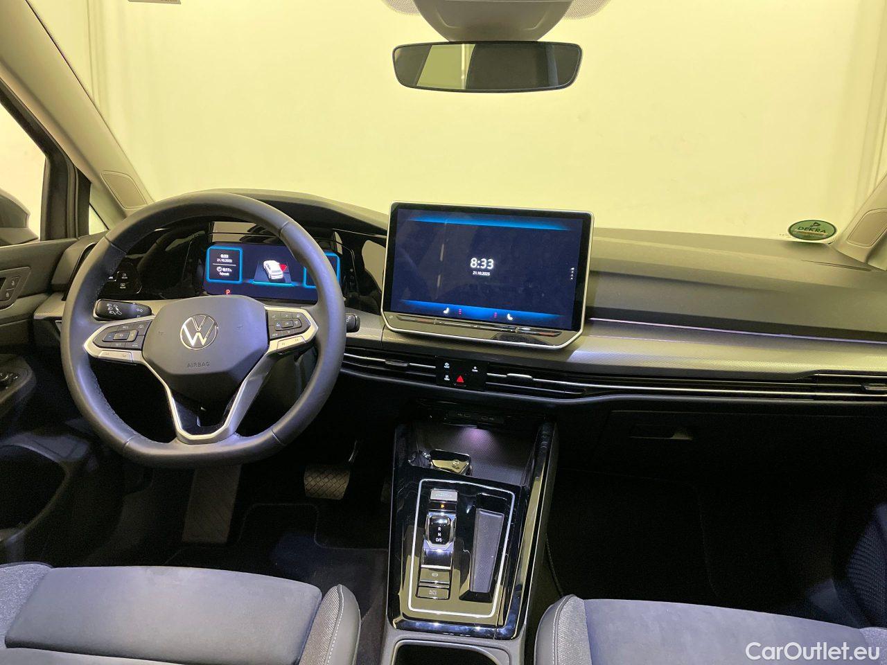 Volkswagen  Golf  1.5 eTSI OPF DSG Style Automatic Petrol/Electric  45 #7