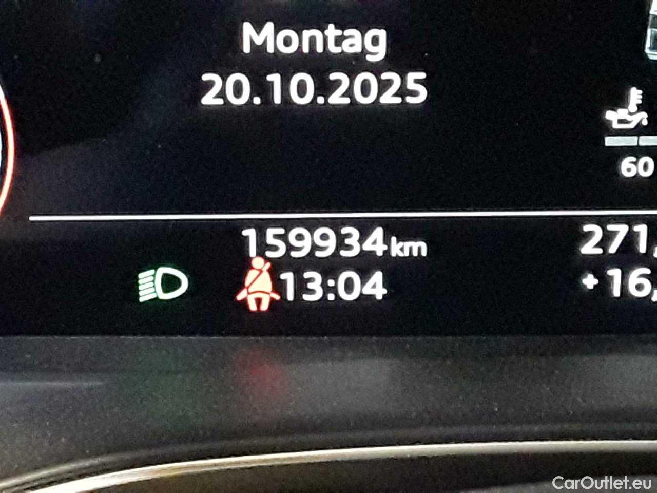 Audi  A6 Avant 40 TDI S tronic sport Automatic Diesel/Electric  33 #22