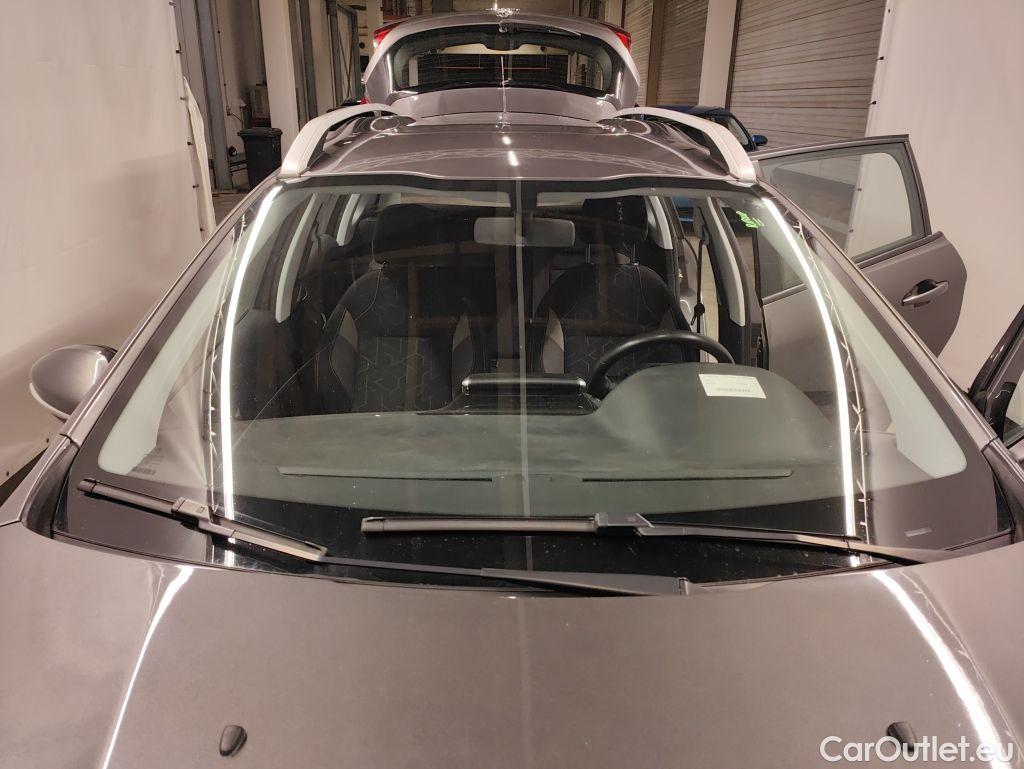 Peugeot  2008 Peugeot  1.2 Puretech 61kW S&S Active 5d #17