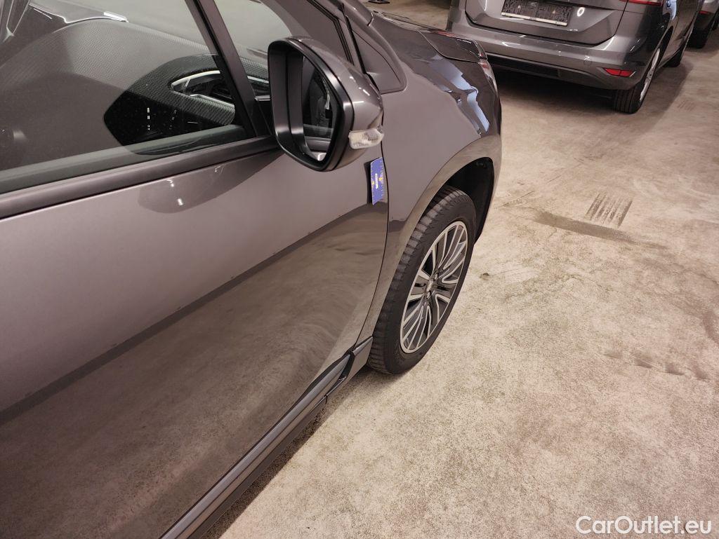 Peugeot  2008 Peugeot  1.2 Puretech 61kW S&S Active 5d #29