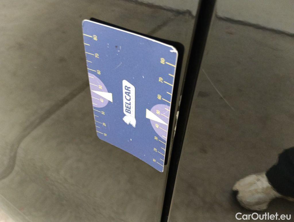 KIA  Sportage KIA  1.6 T-GDi 6A/T AWD GT Line PHEV 5d #35