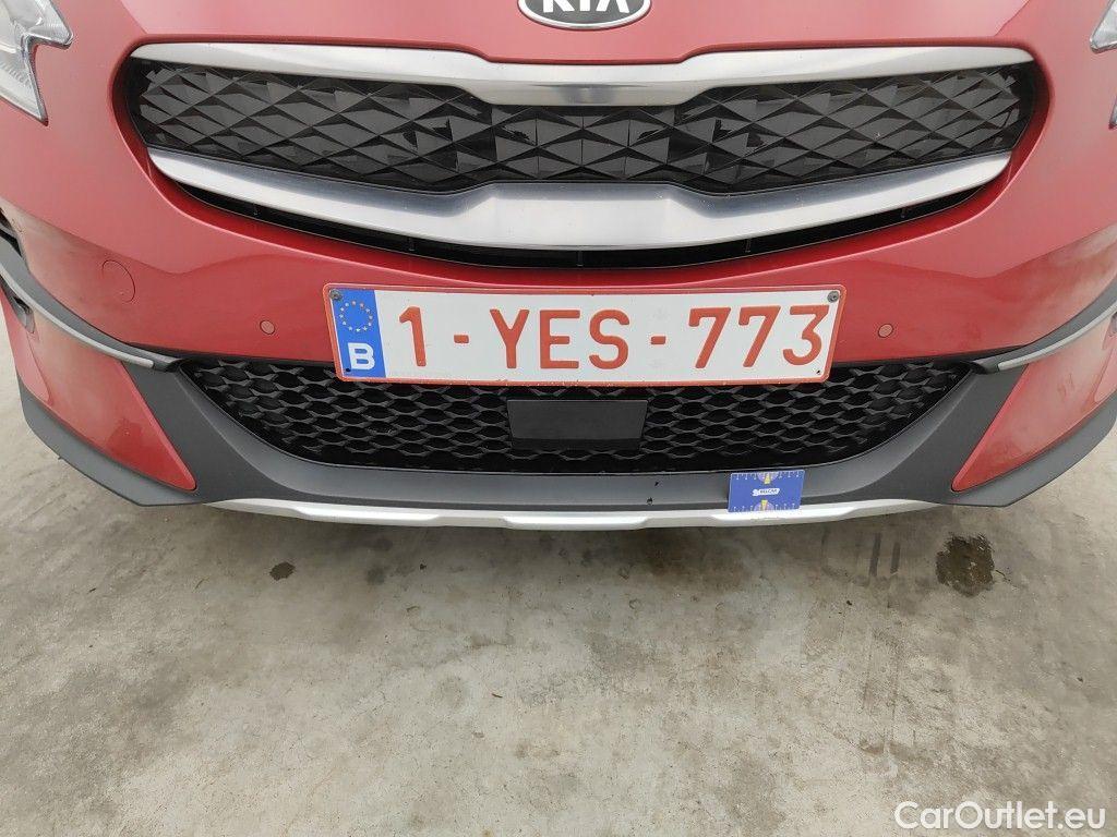 KIA  XCeed KIA  1.6 GDi PHEV DCT Sense 5d #36