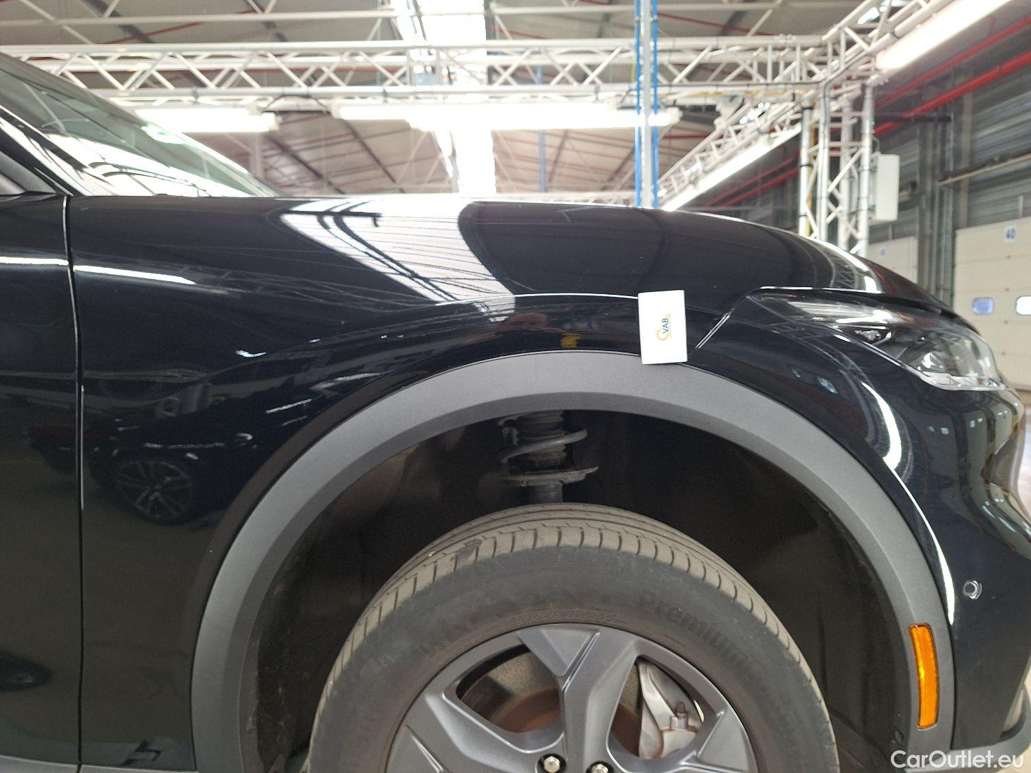 Ford  Mustang Ford,  '20 BEV, Ford  Mach-E 76kWh 190kW Standard Range RWD #4