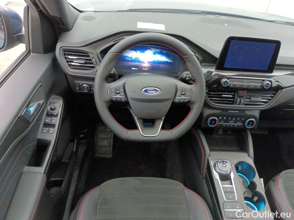 Ford  Kuga Ford  2.5i PHEV Aut. 165kW ST-Line X 5d #9