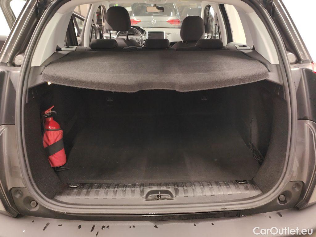 Peugeot  2008 Peugeot  1.2 Puretech 61kW S&S Active 5d #14