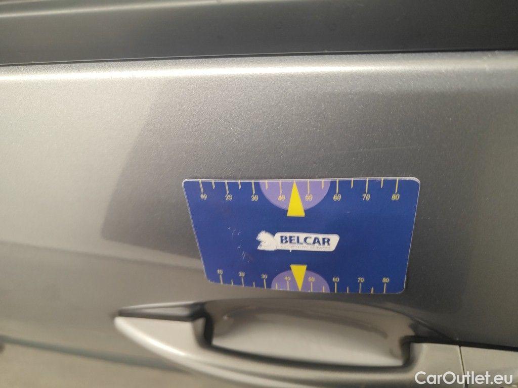 Peugeot  2008 Peugeot  1.2 Puretech 61kW S&S Active 5d #44