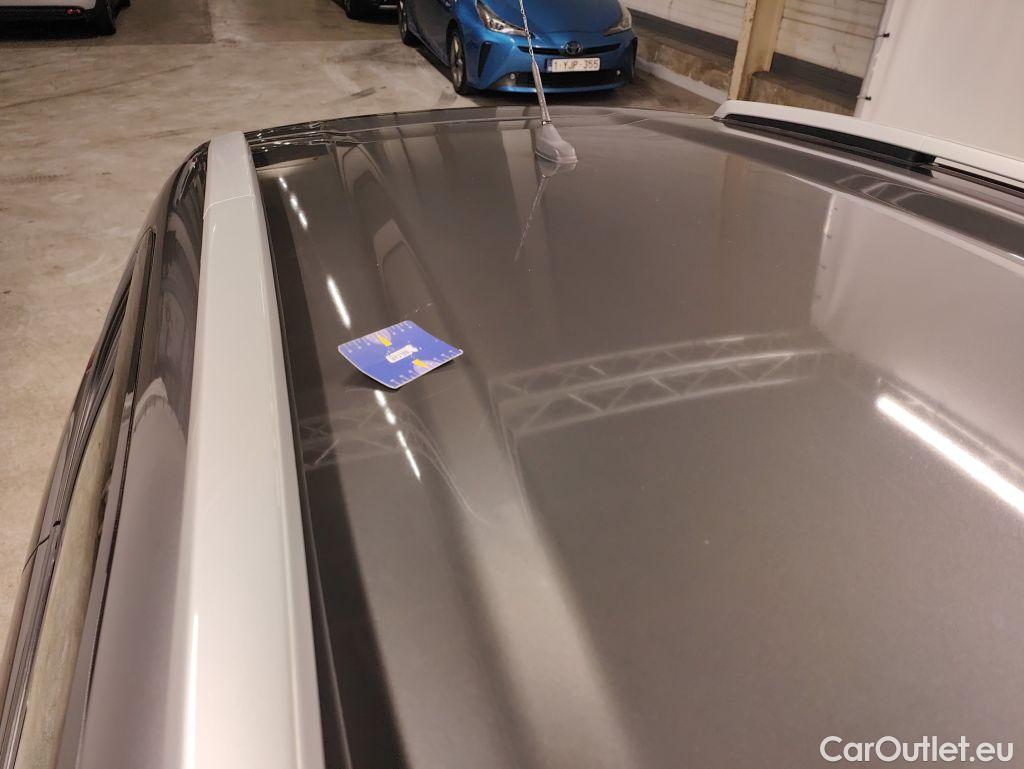 Peugeot  2008 Peugeot  1.2 Puretech 61kW S&S Active 5d #31