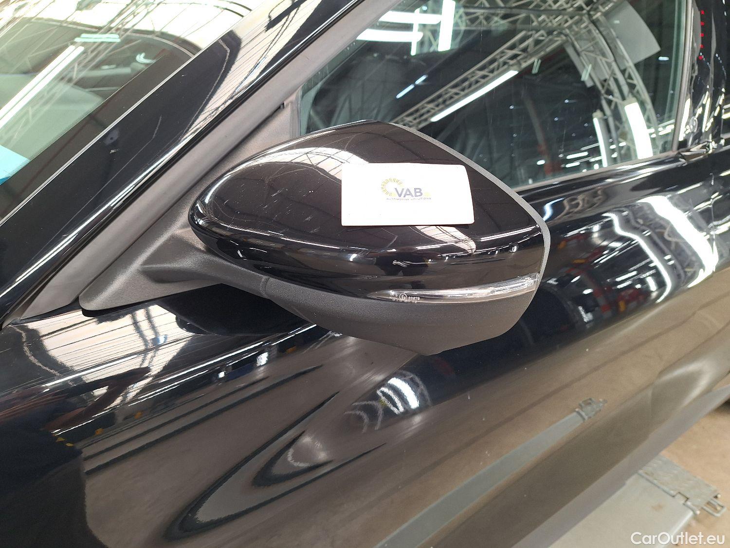 Ford  Mustang Ford,  '20 BEV, Ford  Mach-E 76kWh 190kW Standard Range RWD #22