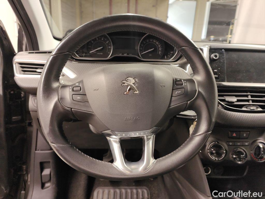 Peugeot  2008 Peugeot  1.2 Puretech 61kW S&S Active 5d #33