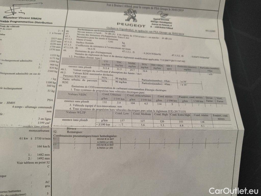 Peugeot  2008 Peugeot  1.2 Puretech 61kW S&S Active 5d #12