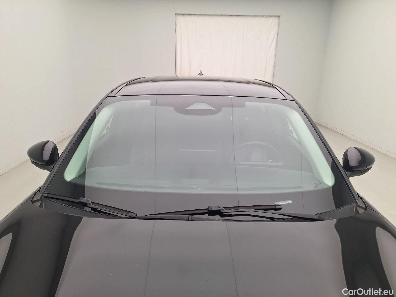 Ford  Mustang Ford,  '20 BEV, Ford  Mach-E 76kWh 190kW Standard Range RWD #10