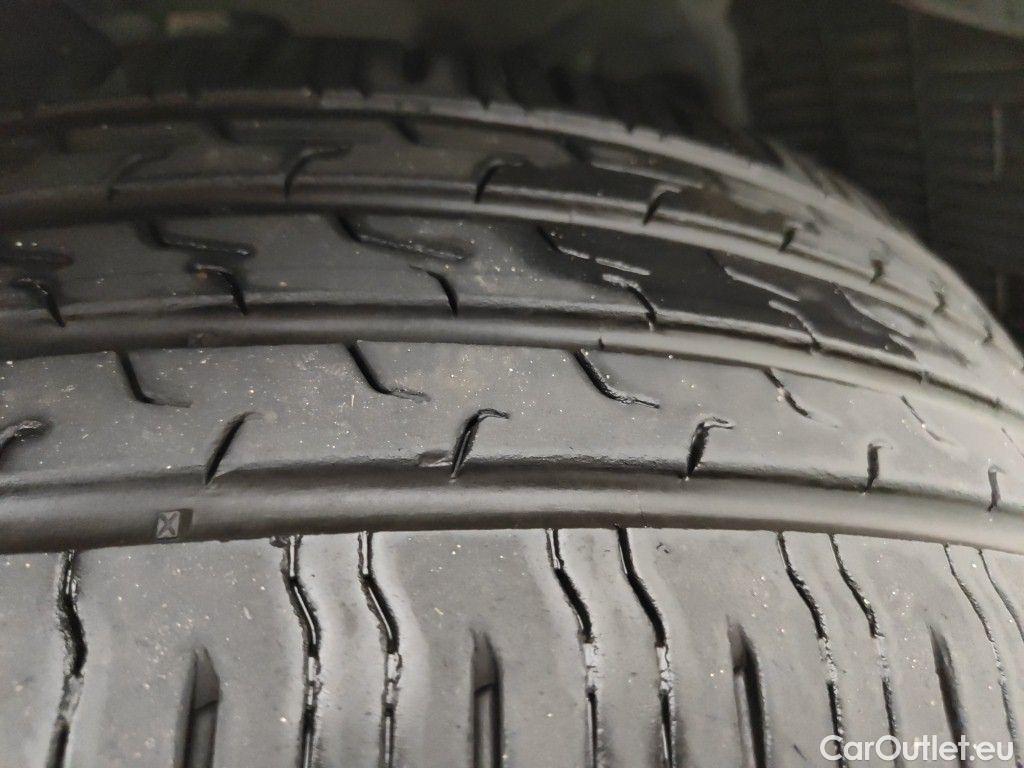 Bmw  Serie 5 BMW 5 Reeks Touring 518d Aut. (110 kW) 5d #15