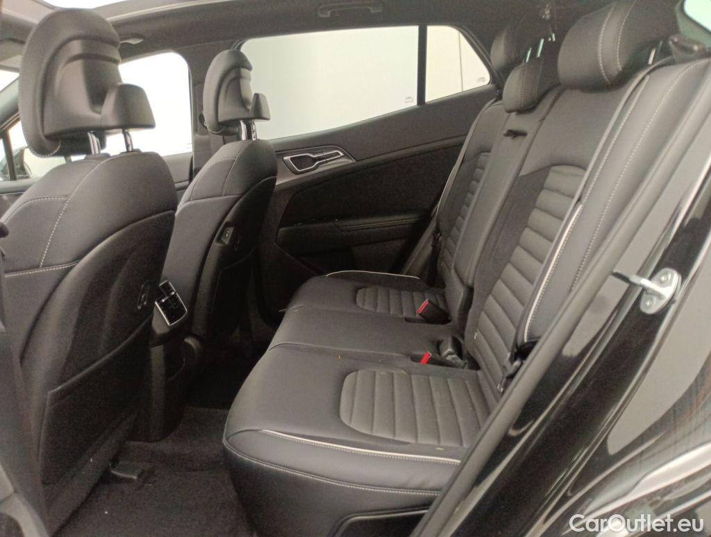 KIA  Sportage KIA  1.6 T-GDi 6A/T AWD GT Line PHEV 5d #10