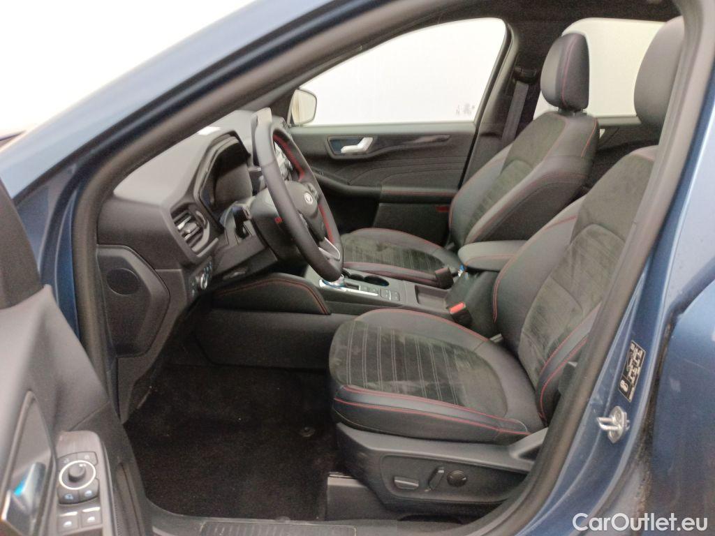 Ford  Kuga Ford  2.5i PHEV Aut. 165kW ST-Line X 5d #6