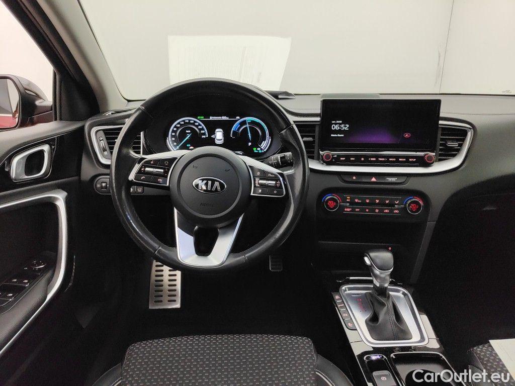 KIA  XCeed KIA  1.6 GDi PHEV DCT Sense 5d #9