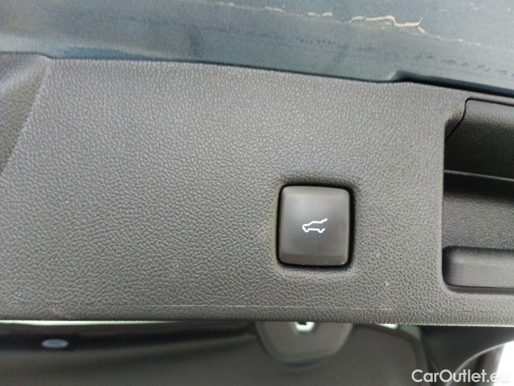 Ford  Kuga Ford  2.5i PHEV Aut. 165kW ST-Line X 5d #25