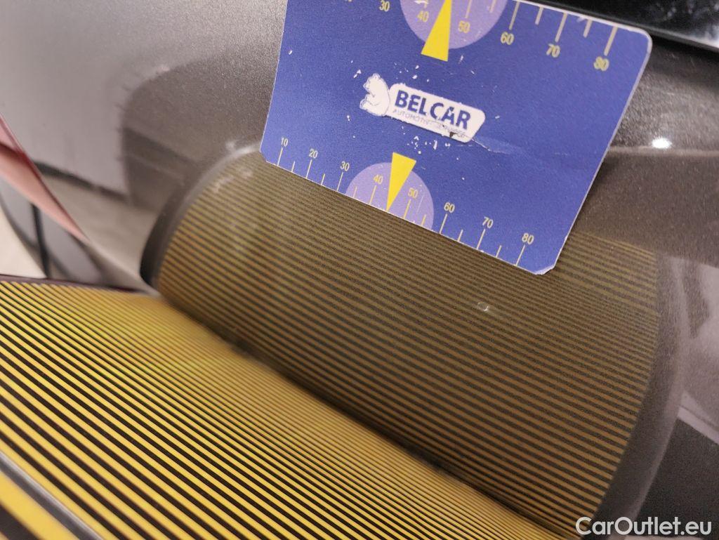 Peugeot  2008 Peugeot  1.2 Puretech 61kW S&S Active 5d #26