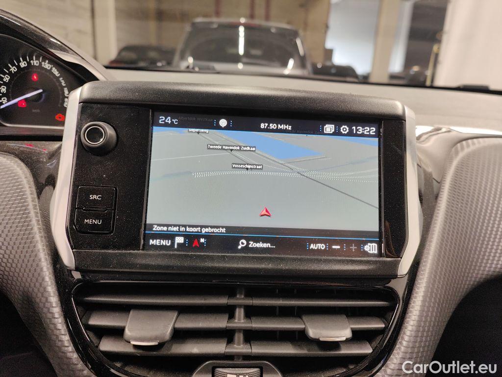 Peugeot  2008 Peugeot  1.2 Puretech 61kW S&S Active 5d #13