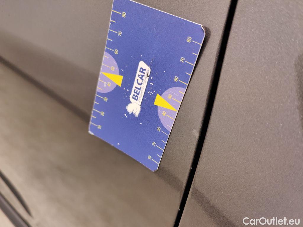 Peugeot  2008 Peugeot  1.2 Puretech 61kW S&S Active 5d #30