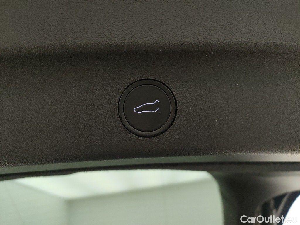 Tesla  Model Y Tesla  Long Range Dual Motor AWD 5d #24