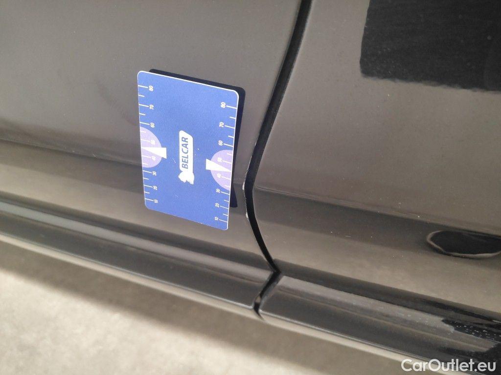 Jaguar  F-PACE Jaguar  2.0 184kW 4x4 Aut. R-Sport 5d #24