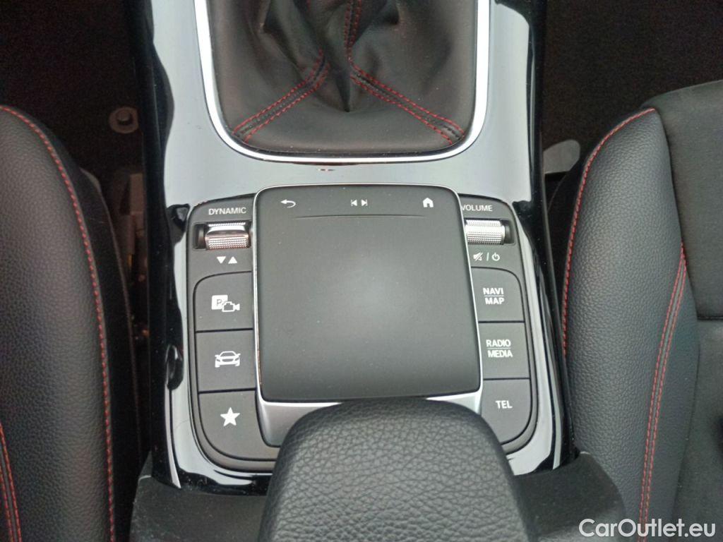 Mercedes  CLA-Klasse MERCEDES CLASSE CLA SHOOTING BREAK DIESEL (X118) CLA 180 d Business Solution 5d #35