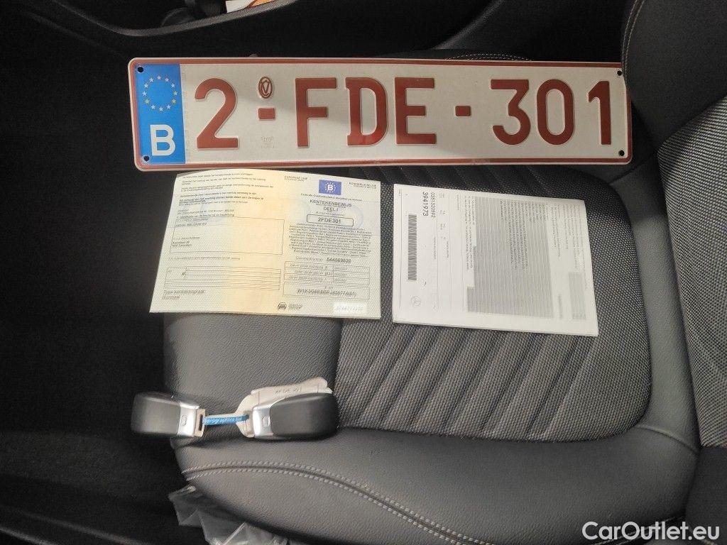 Mercedes  A-Klasse Mercedes-Benz  Limousine A 180 Business Line 4d #4