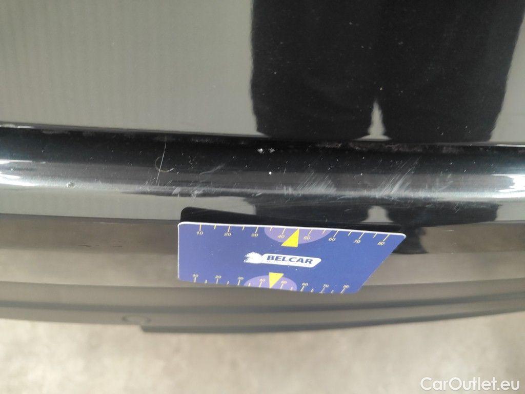 Jaguar  F-PACE Jaguar  2.0 184kW 4x4 Aut. R-Sport 5d #36