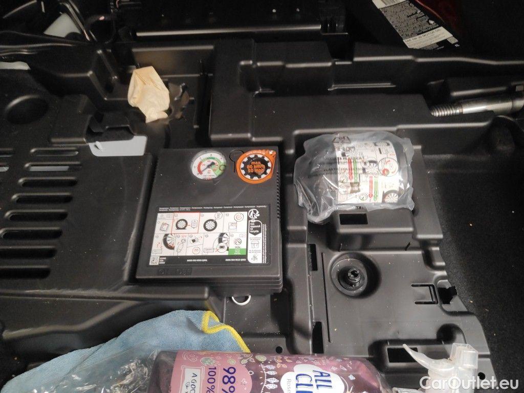 Mercedes  A-Klasse Mercedes-Benz  Limousine A 180 Business Line 4d #15