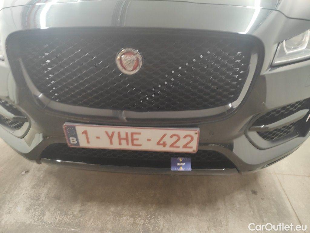 Jaguar  F-PACE Jaguar  2.0 184kW 4x4 Aut. R-Sport 5d #32