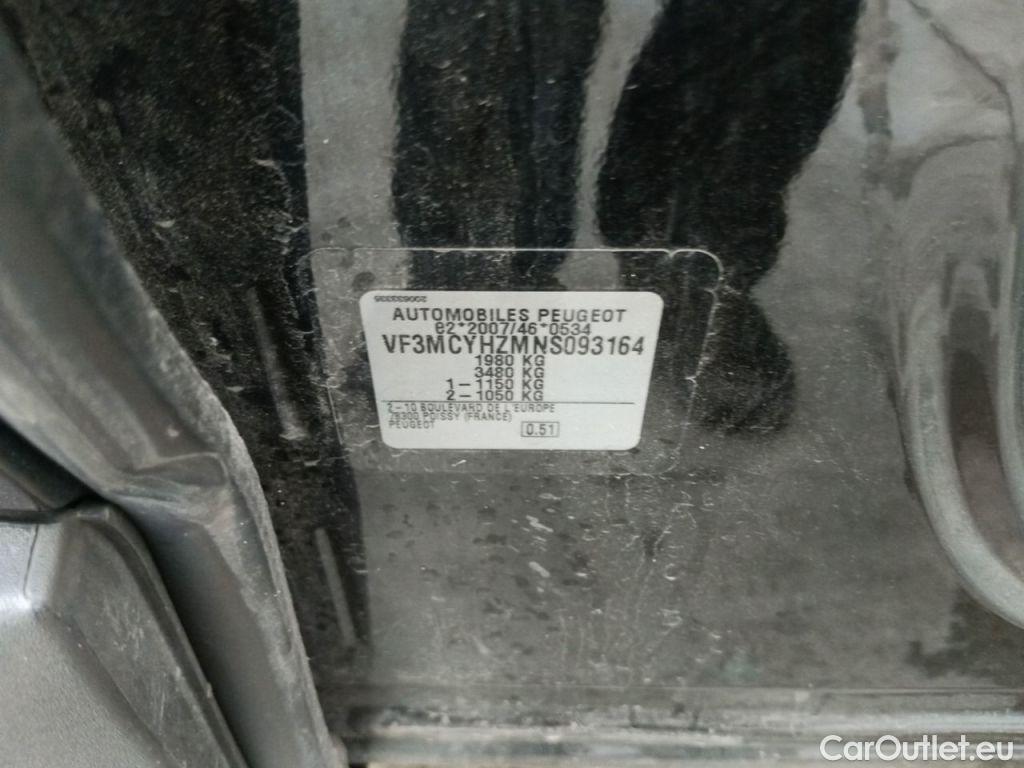 Peugeot  3008 Peugeot  1.5 BlueHDi 96kW S&S Active Pack 5d #18